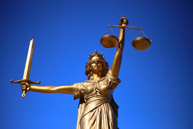 ⚖️ The Legal Side of Domain Selling: What You Need to Know Before You List